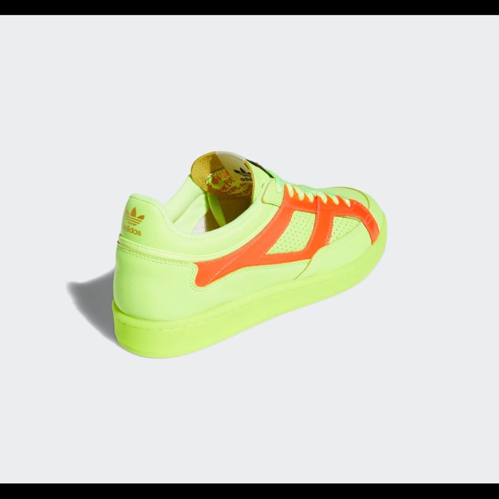 FUCKiNG AWESOME X ADIDAS
EXPERiMENT 2 - Picture 10 of 11